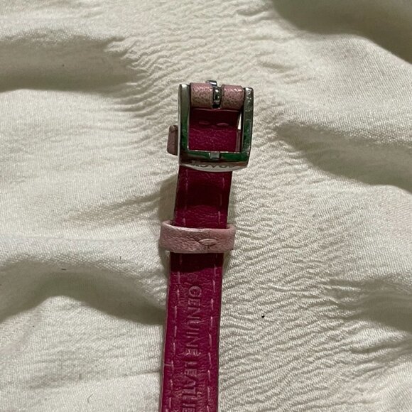 Coach Women’s Pink Leather Strap Watch Small Face Classic Style - Picture 4 of 4